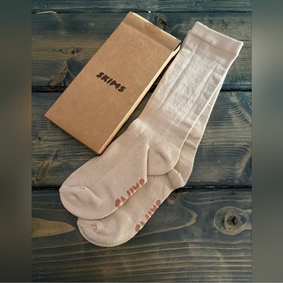 Skims Tan Socks for Women - Picture 1 of 3